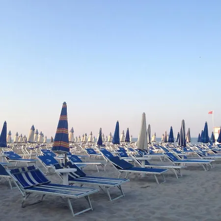 G&d Deanna Pool&brunch Hotel