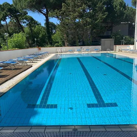 Hotel G&d Deanna Pool&brunch Milano Marittima